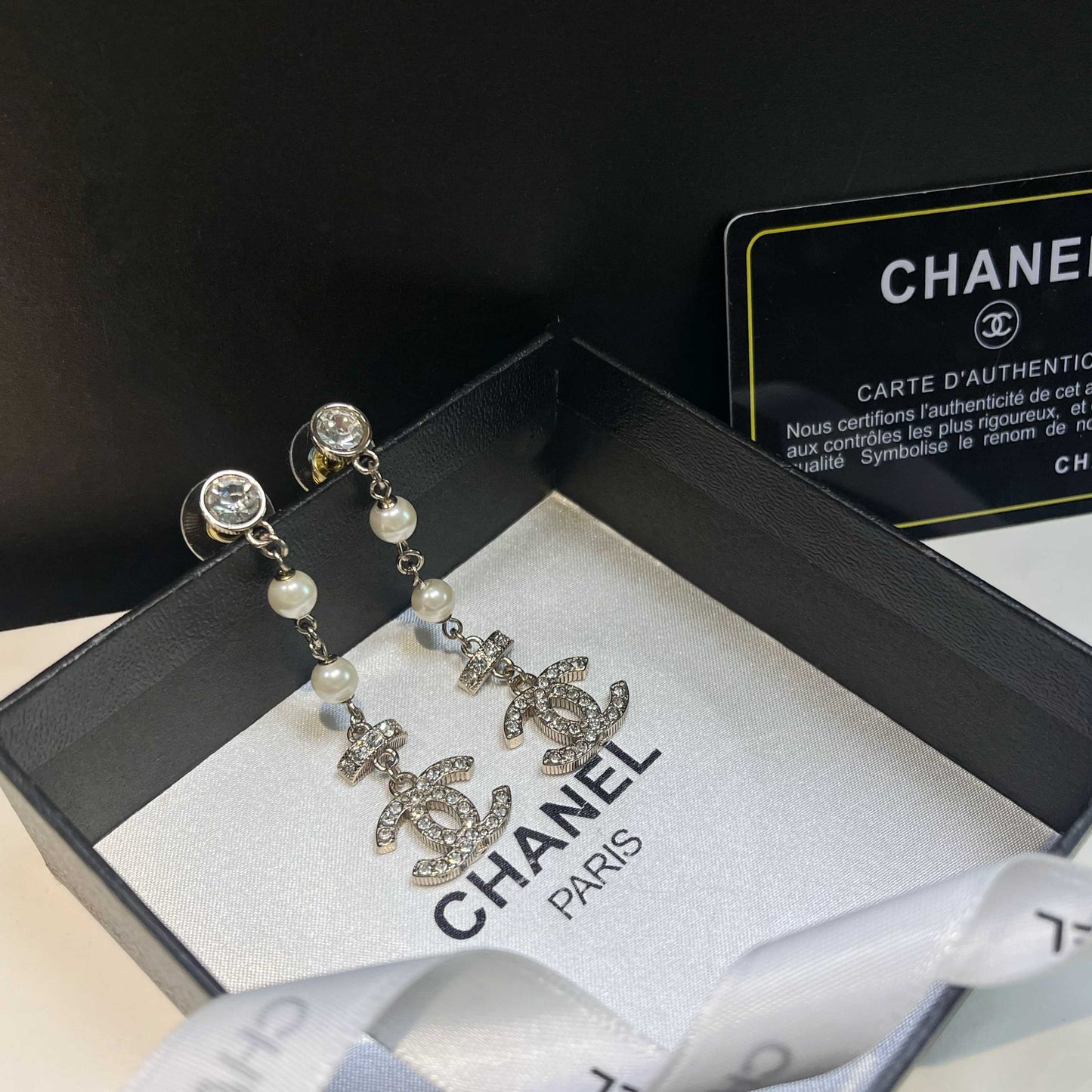 Boucles d'oreilles pendantes longues Perle de Cristal