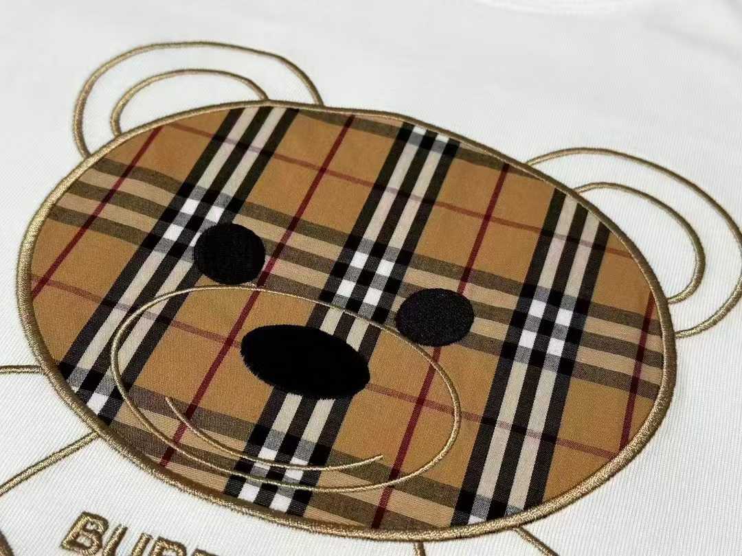 T-shirt brodé ours