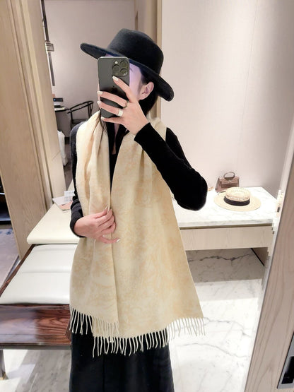 2026 Ink-Wash Jungle Wool Scarf – Artistic Animal Print, French-Inspired Elegance
