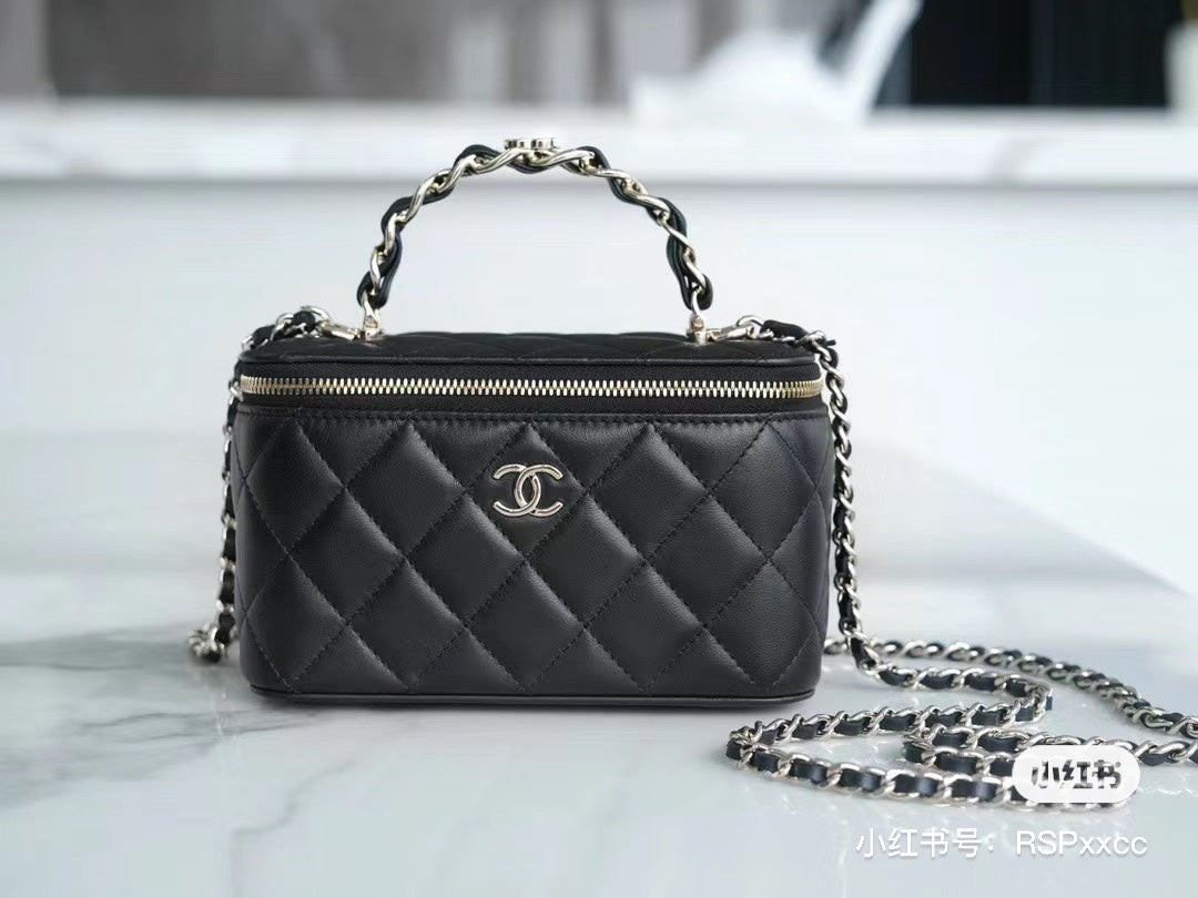 Black Quilted Mini Box Bag | Black & Gold 🖤