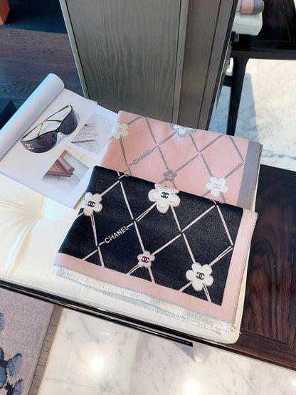 2026 New Diamond Camellia Cashmere Scarf – Elegant Floral Jacquard, Soft French-Inspired Style