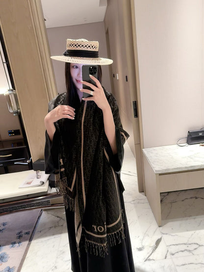 2026 New French-Inspired Jacquard Cashmere Scarf – Elegant Heritage Pattern, Soft Luxury Style