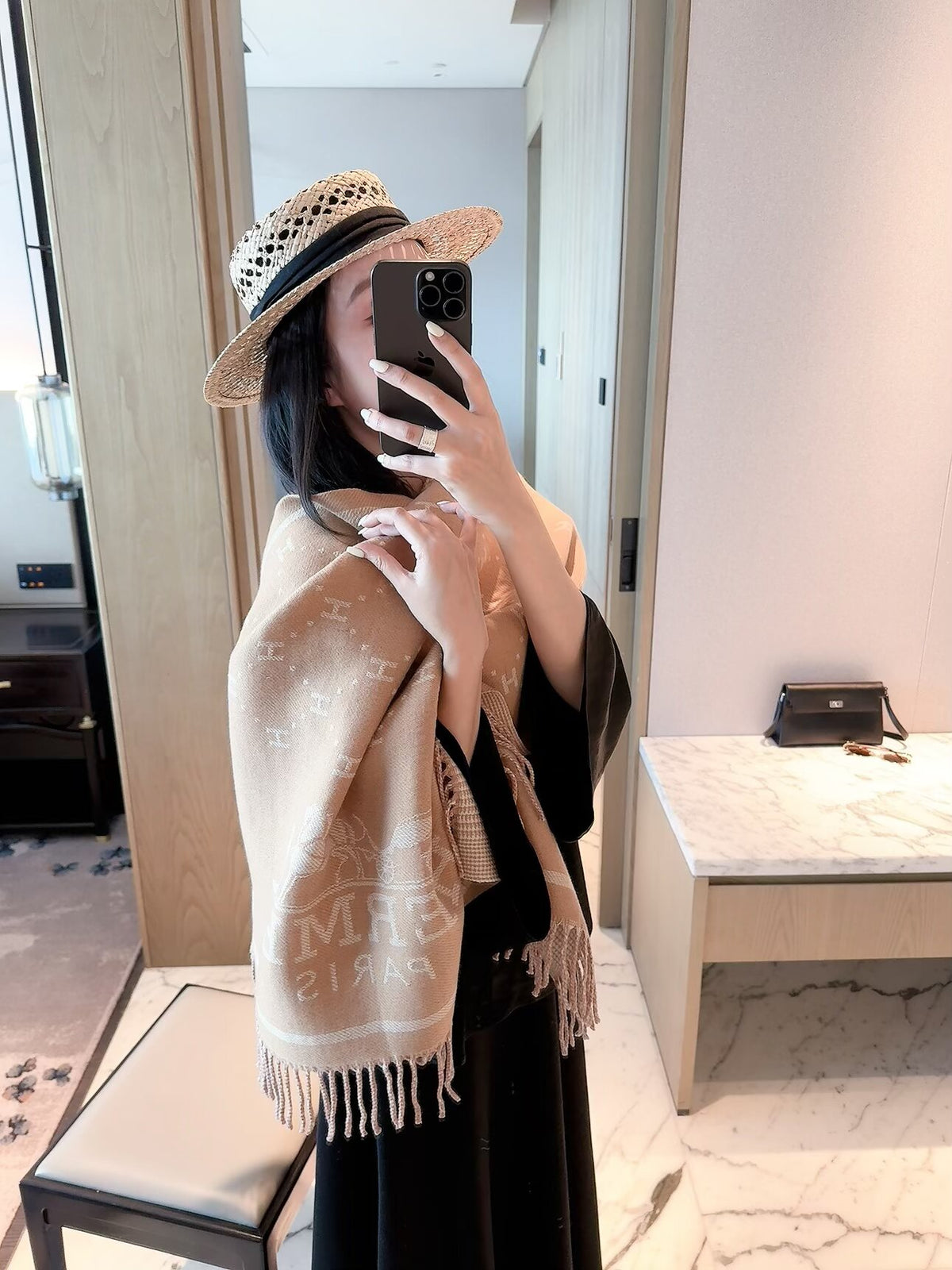 2026 New Double-Sided Carriage Cashmere Scarf Elegant Heritage Style