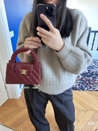 Classic Kelly-Style Chain Bag | Timeless Elegance