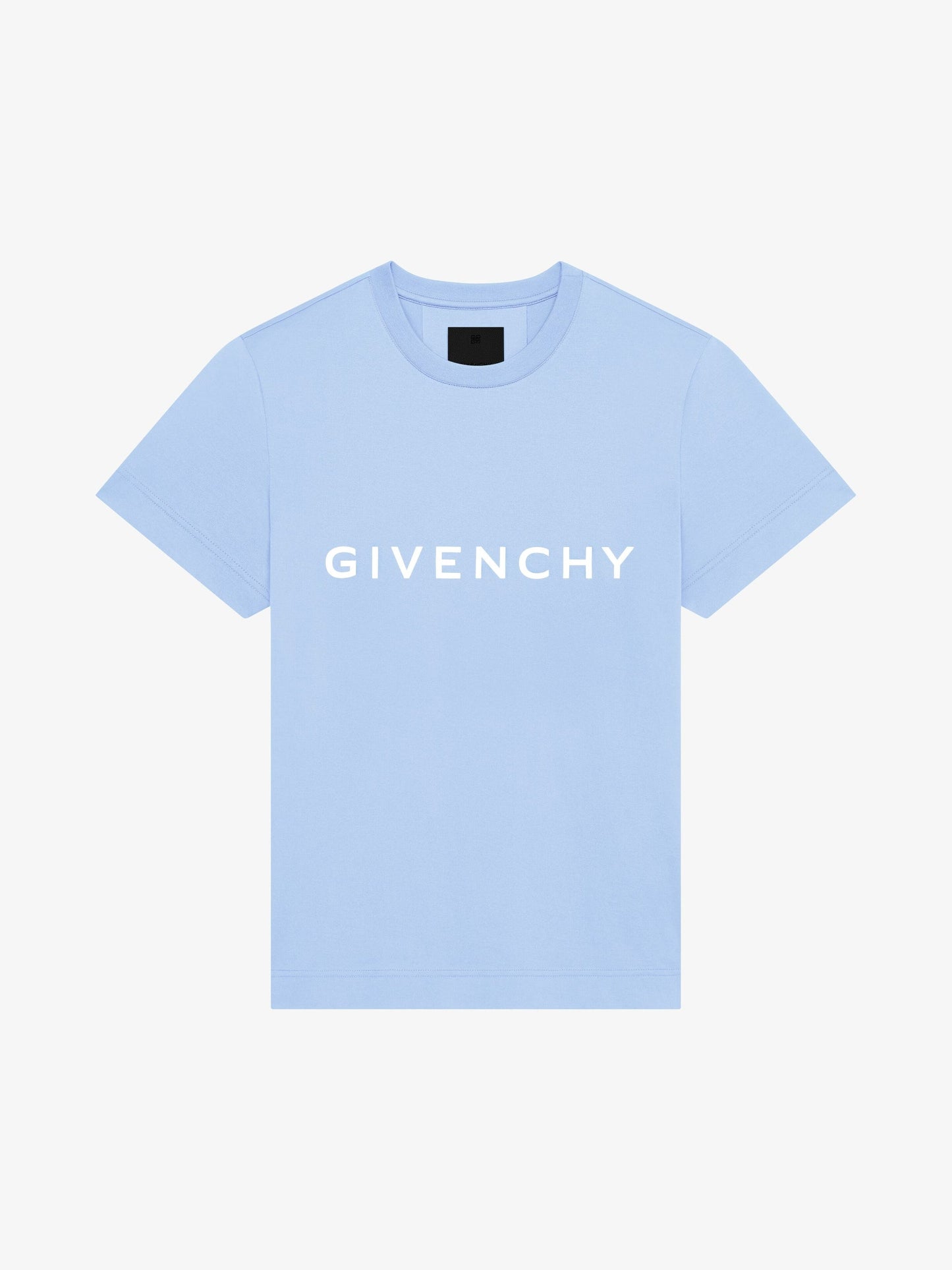 T-shirt archétype (de préférence estival)