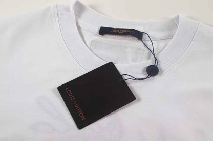 Nouveau t-shirt de broderie à la mode