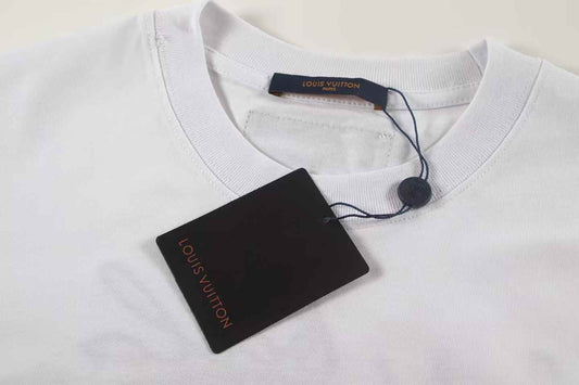 Nueva camiseta de moda bordada