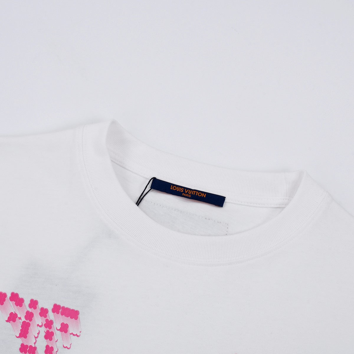 T-shirt rose imprimé classique