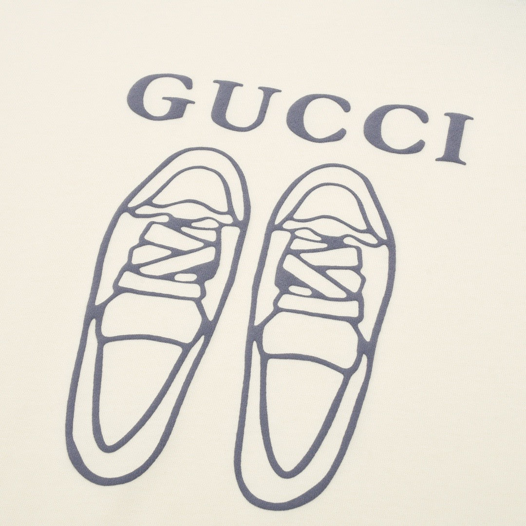 T-shirt imprimé chaussures