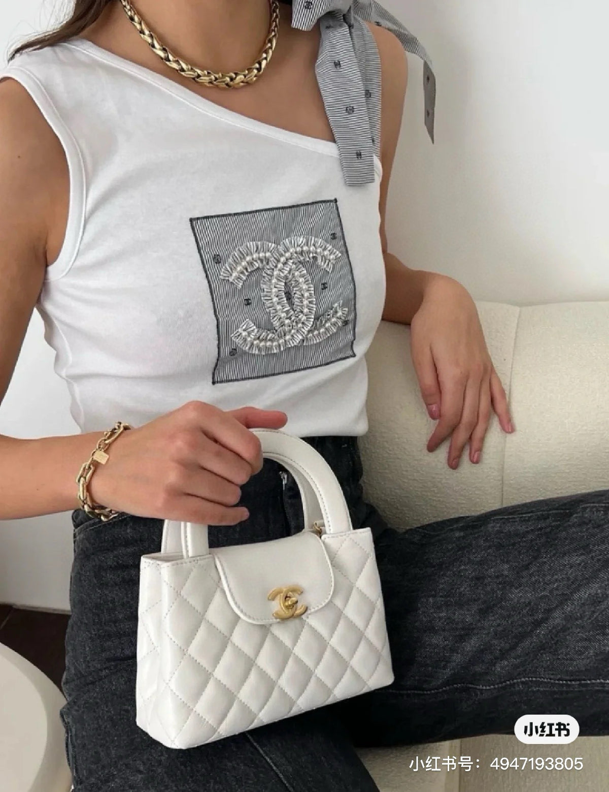 Classic Kelly-Style Chain Bag | Timeless Elegance