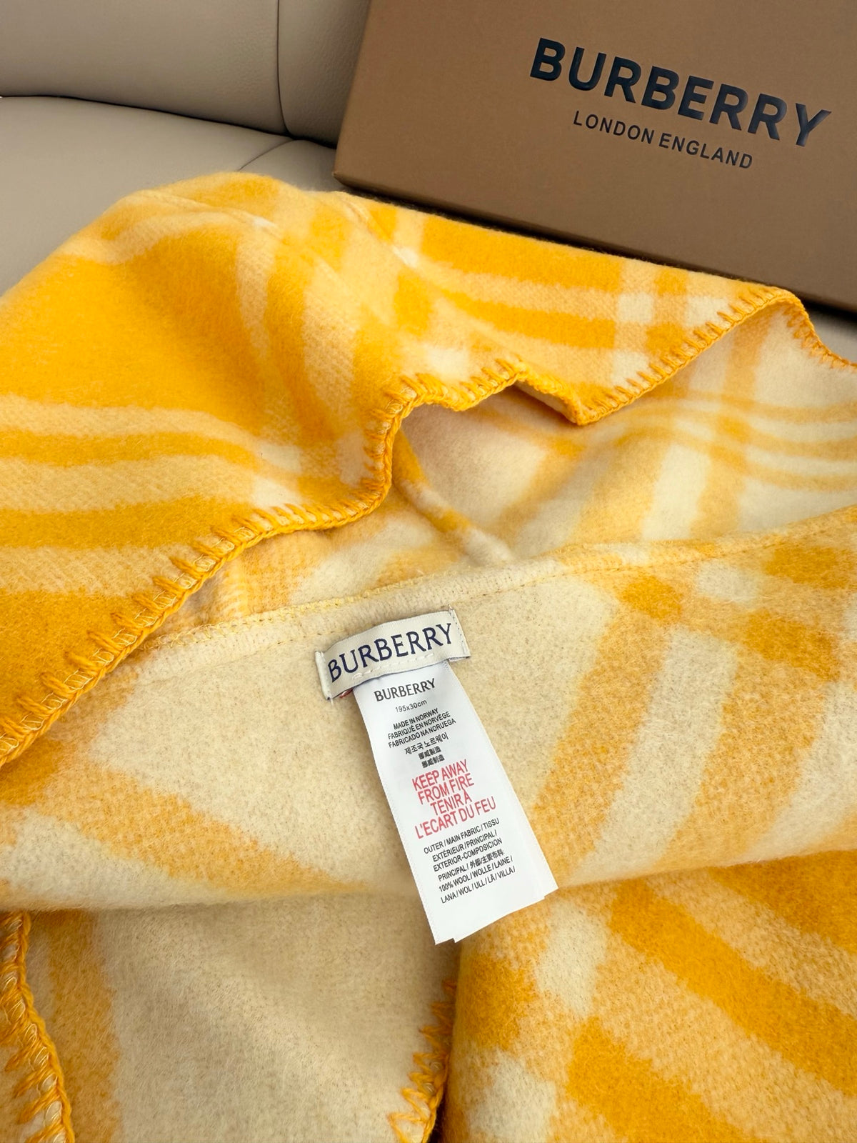 ✨ In Stock | 2025 New Year Hooded Checkered Wool Shawl – Elegant Blanket-Style Wrap