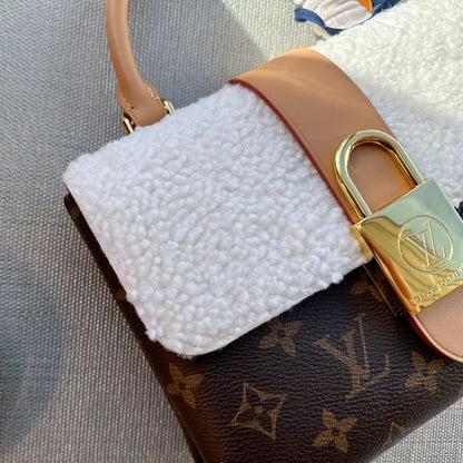 Locky Lambswool Leather Bag