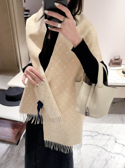 2026 New Heart Jacquard Cashmere Scarf – Sweet & Refined Winter Style