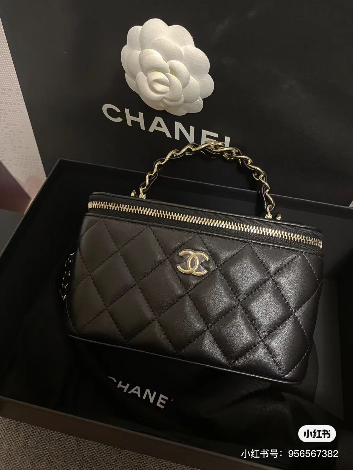 Black Quilted Mini Box Bag | Black & Gold 🖤