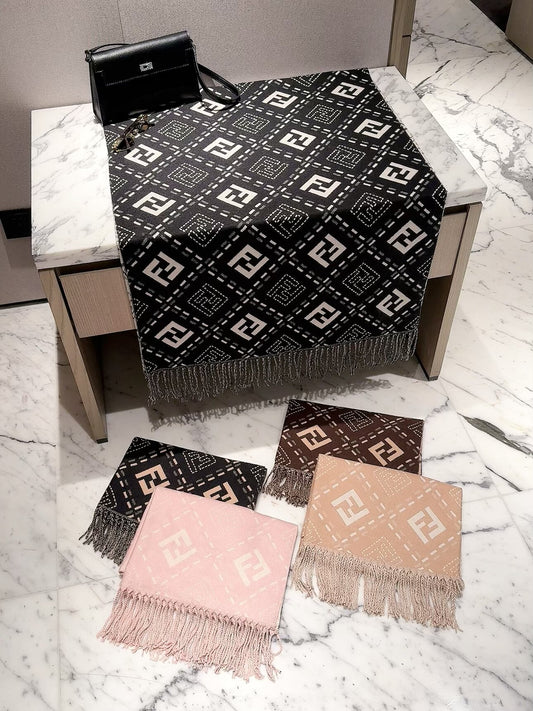 2026 New Geometric Jacquard Cashmere Scarf – Soft Thick Cashmere, Reversible Styling, Multiple Colors