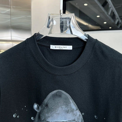 T-shirt motif requin