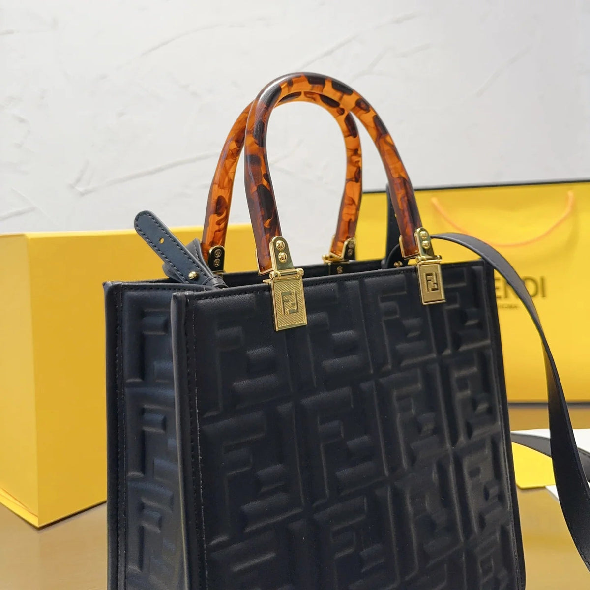 Sunshine Small Leather Tote