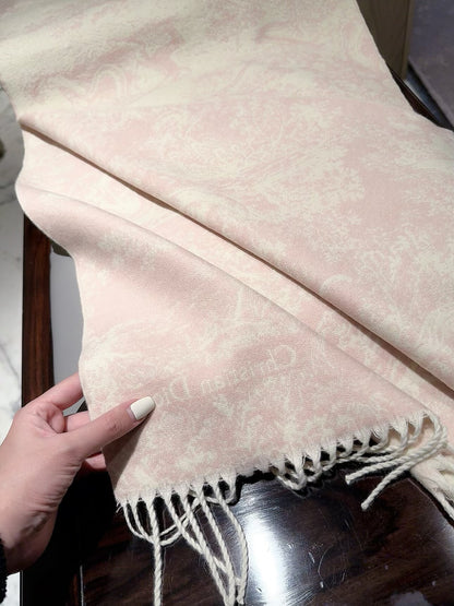 2026 Ink-Wash Jungle Wool Scarf – Artistic Animal Print, French-Inspired Elegance