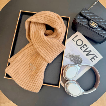 💰 New Classic Couple's Lambswool Scarf 📦 – Elegant & Minimalist