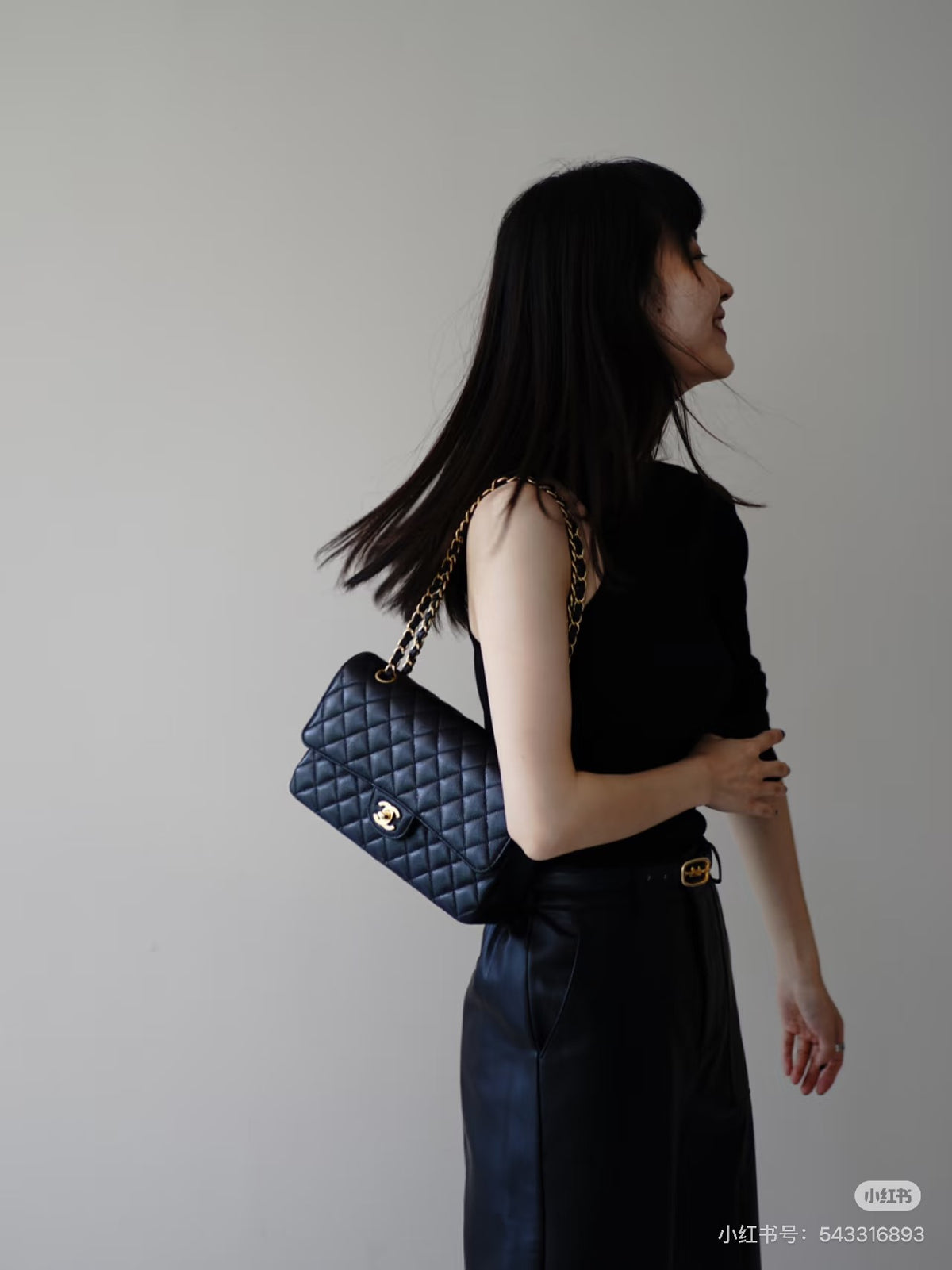 Classic Black Quilted Leather Bag | Black & Gold 🖤