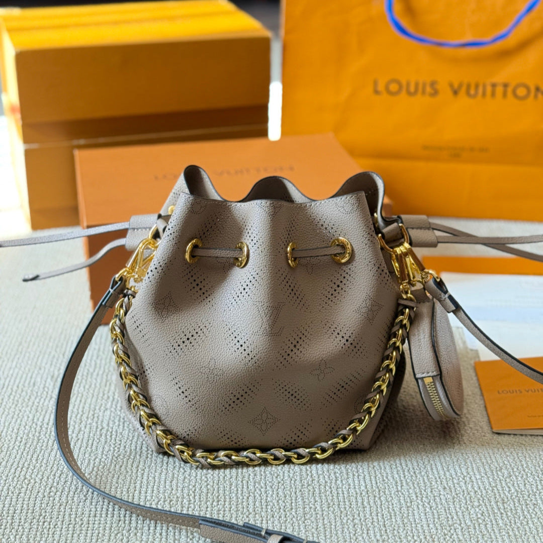 Sac seau creux gaufré avec cordon de serrage