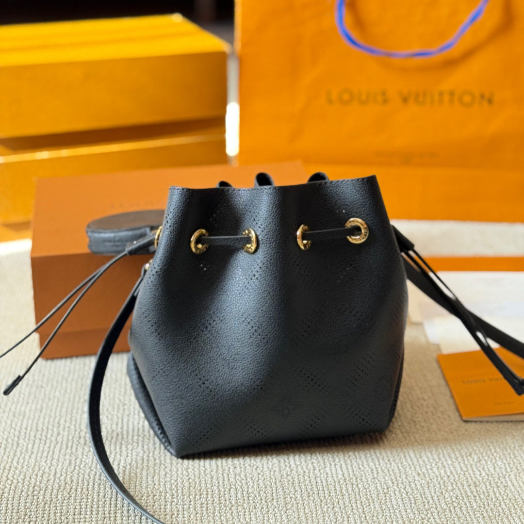 Sac seau creux gaufré avec cordon de serrage