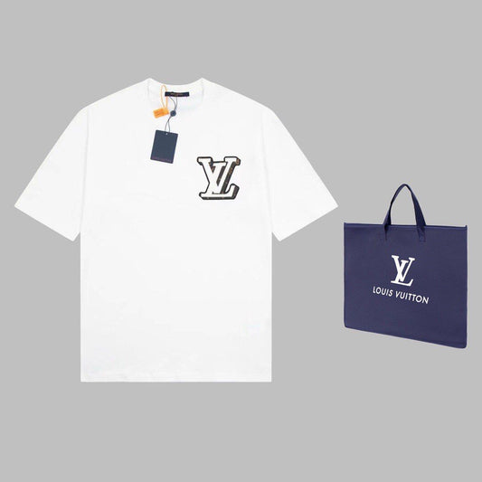 Camiseta estampada versátil