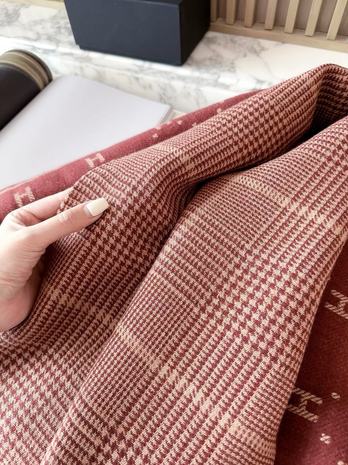 2026 New Double-Sided Carriage Cashmere Scarf Elegant Heritage Style
