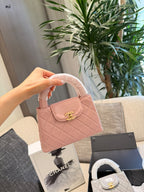 Classic Kelly-Style Chain Bag | Timeless Elegance