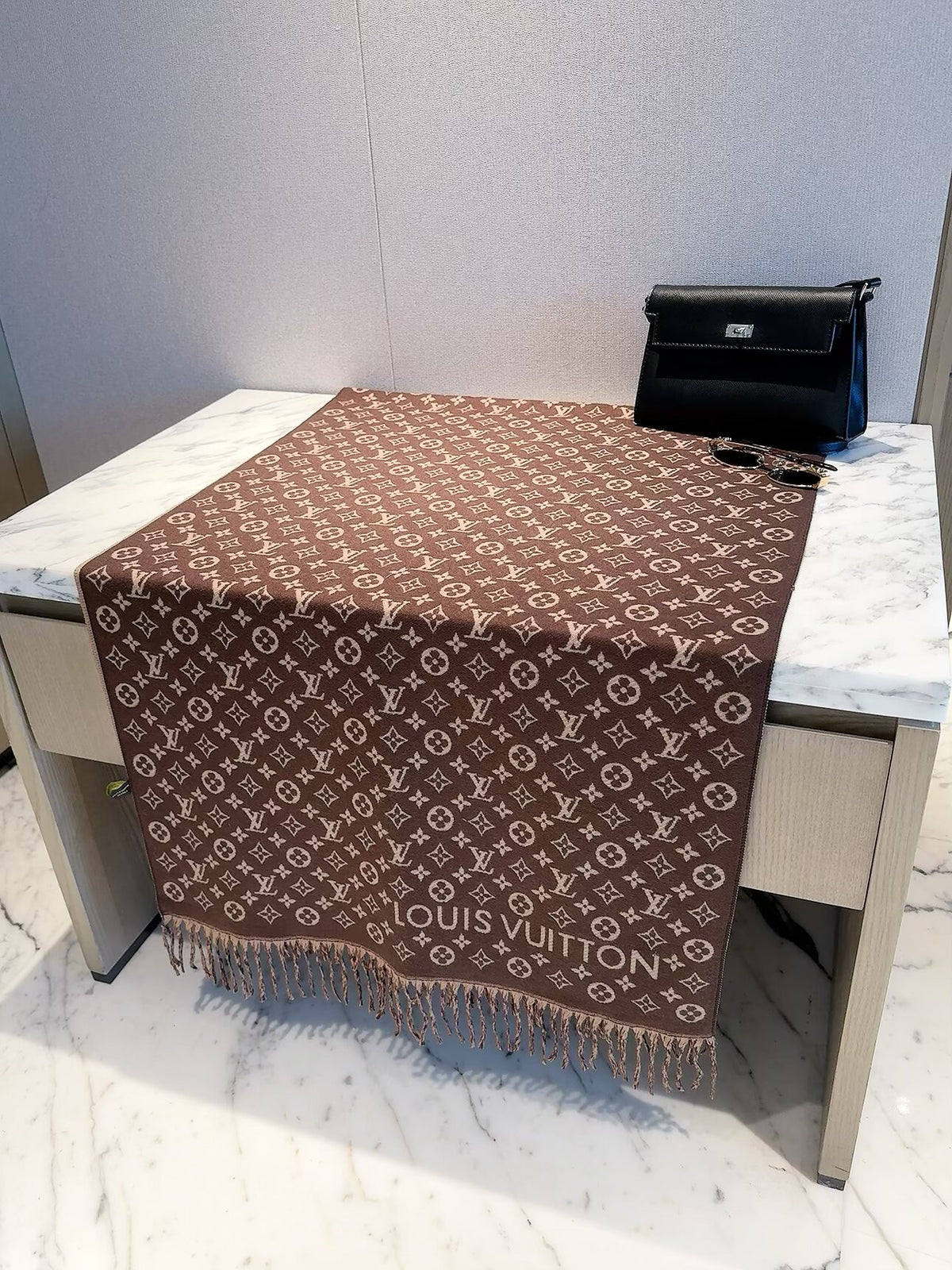 ✨ 2026 New Classic Heritage Jacquard Cashmere Scarf – Timeless Quiet Luxury