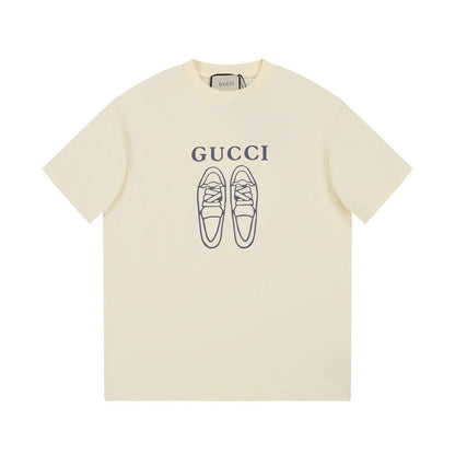 T-shirt imprimé chaussures