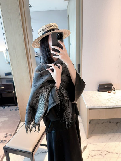 2026 New Double-Sided Carriage Cashmere Scarf Elegant Heritage Style