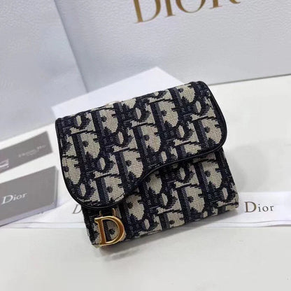Oblique Saddle Wallet