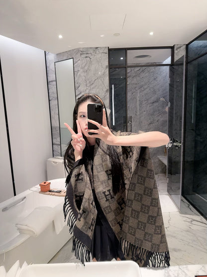 2026 New Checkered Cashmere Scarf – Elegant Autumn/Winter Essential