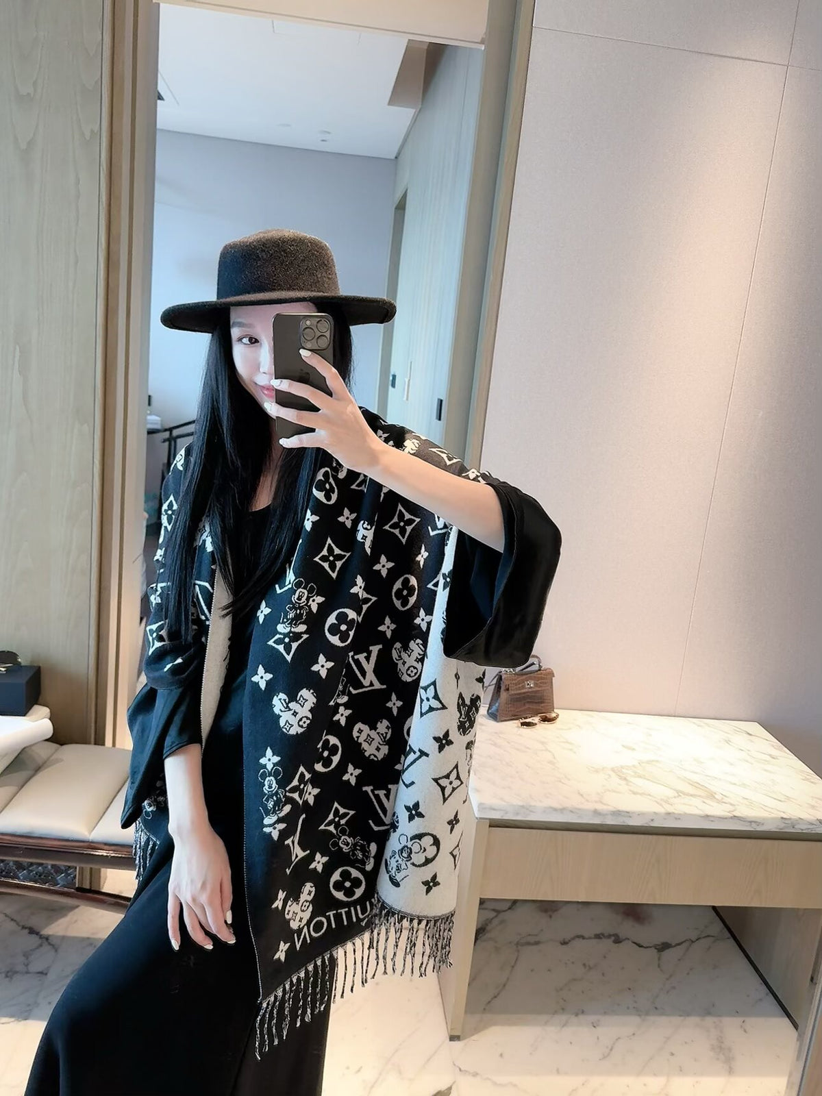 ✨ 2026 New Playful Vintage Jacquard Cashmere Scarf – Cute & Refined Scarf & Wrap