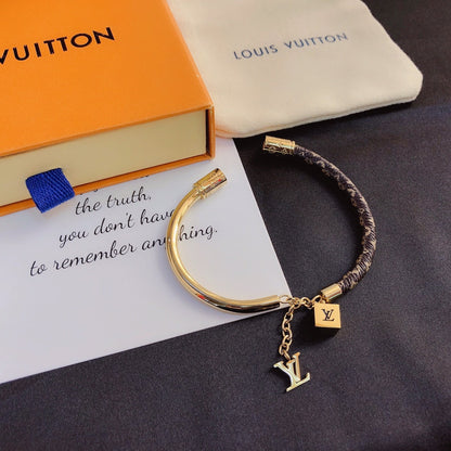 Pulsera de retales de piel de vaca de lujo