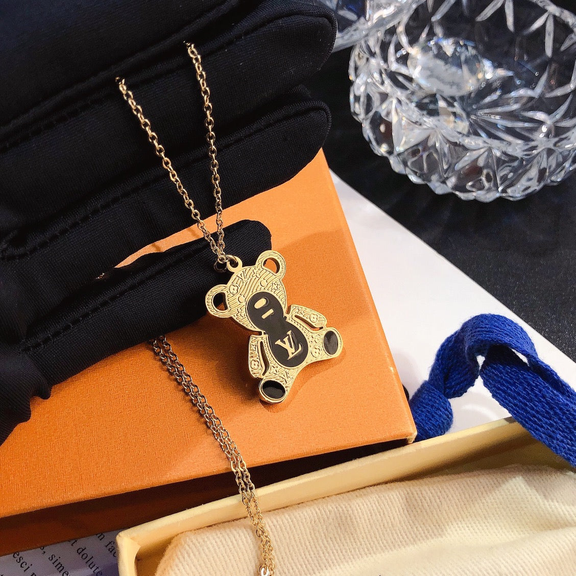 Collier pendentif ours mignon