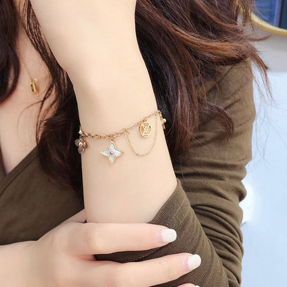 Pulsera colgante hueca de moda