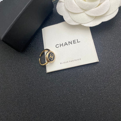Anillo Abierto con Logotipo Vintage