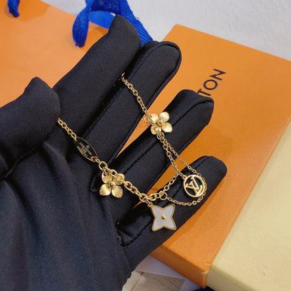 Pulsera colgante hueca de moda