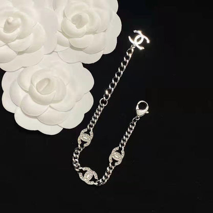 Bracelet et Collier Logo Diamant de Mode