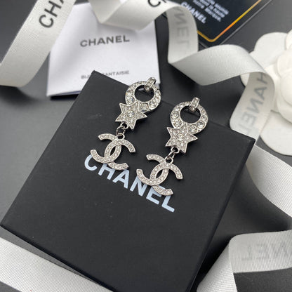 Pendientes con logo de colgante de estrella de moda