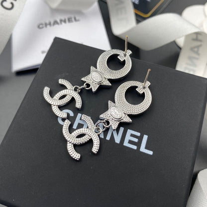 Pendientes con logo de colgante de estrella de moda
