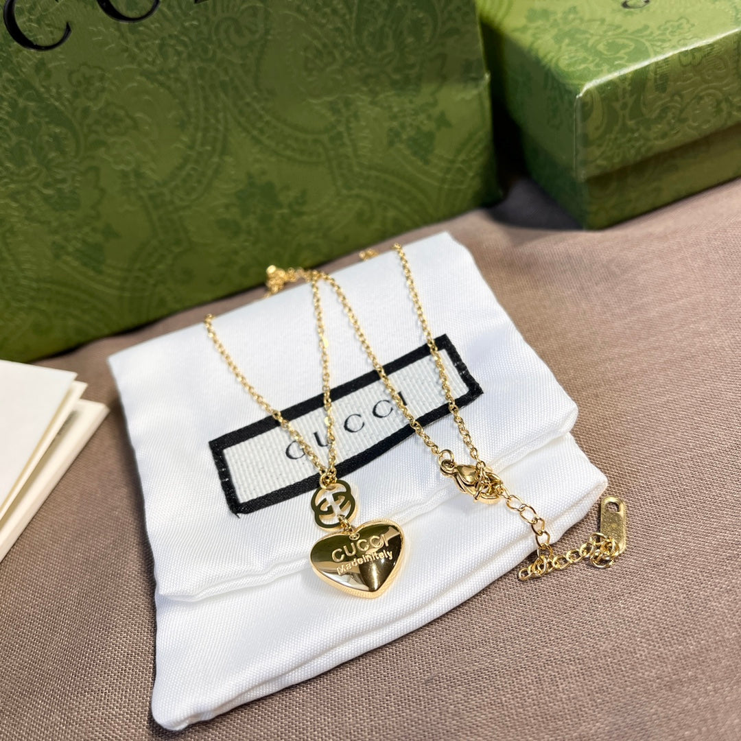 Collier pendentif amour 2 couleurs