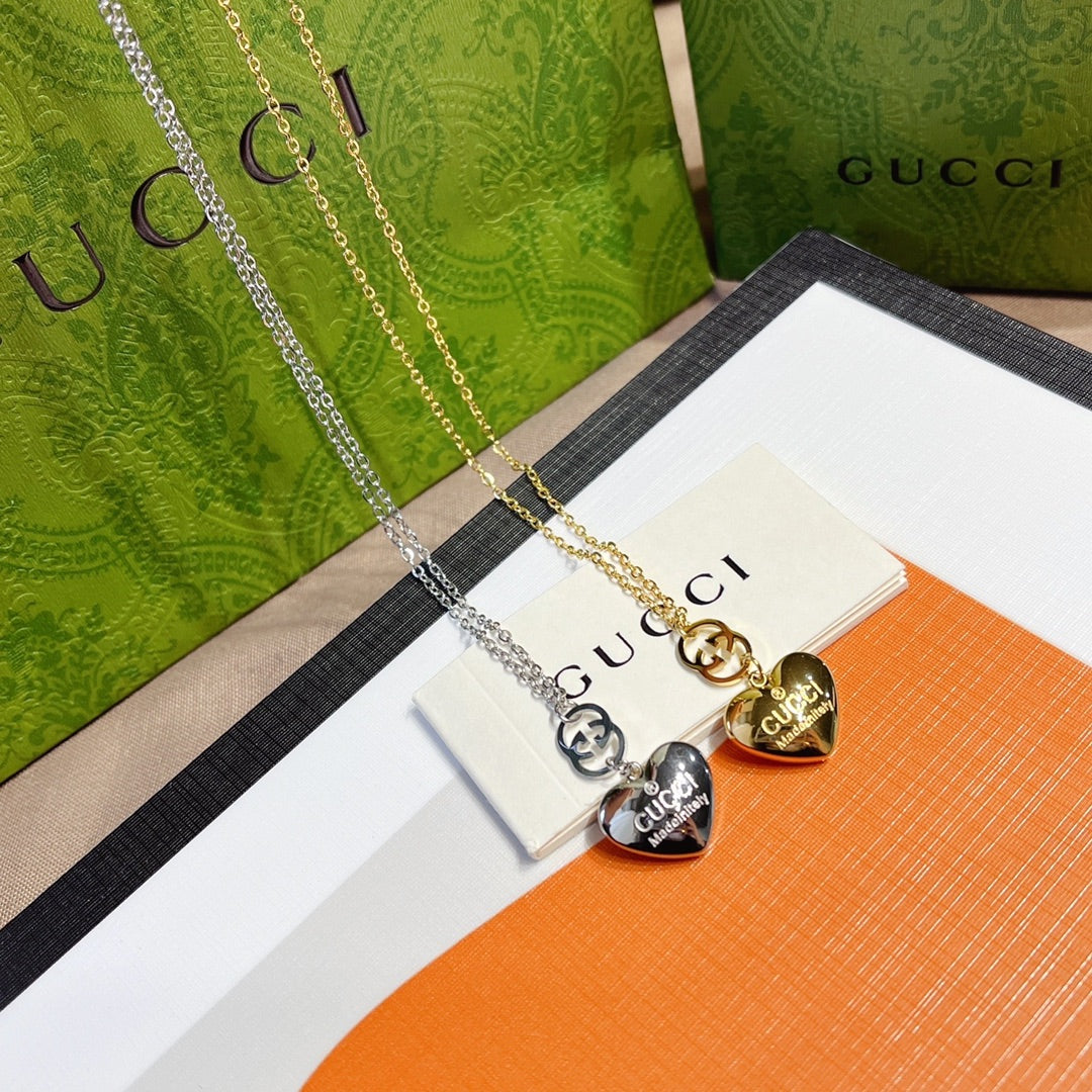 Collier pendentif amour 2 couleurs