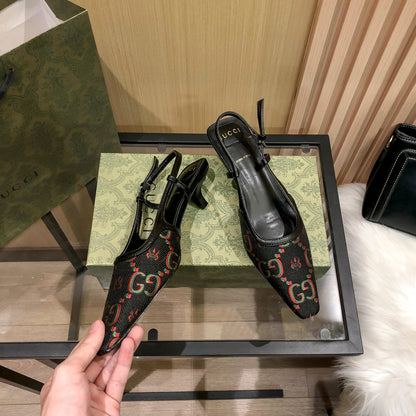 Sandales à talons bas et bride arrière jacquard floral