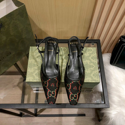 Sandales à talons bas et bride arrière jacquard floral