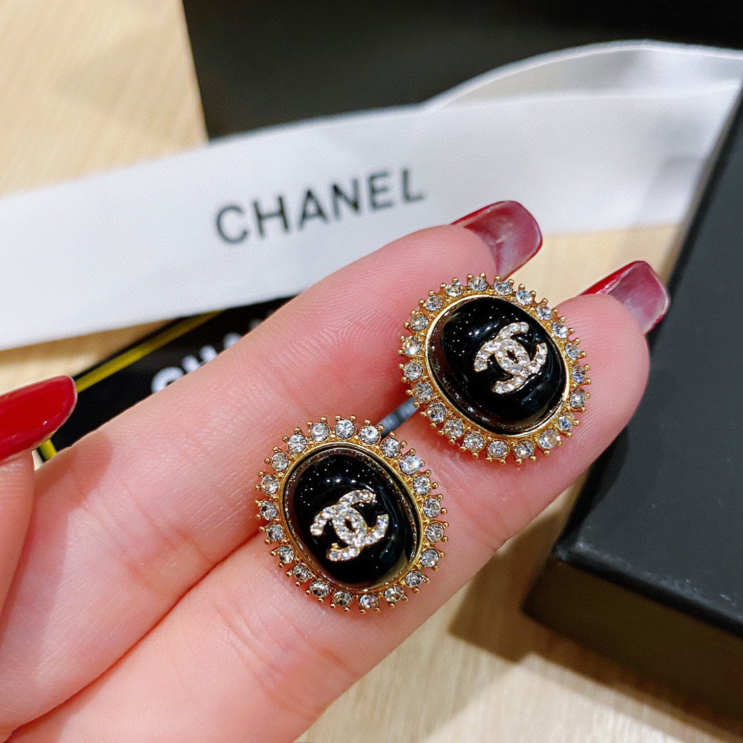 Pendientes elegantes de cristal con logotipo rectangular