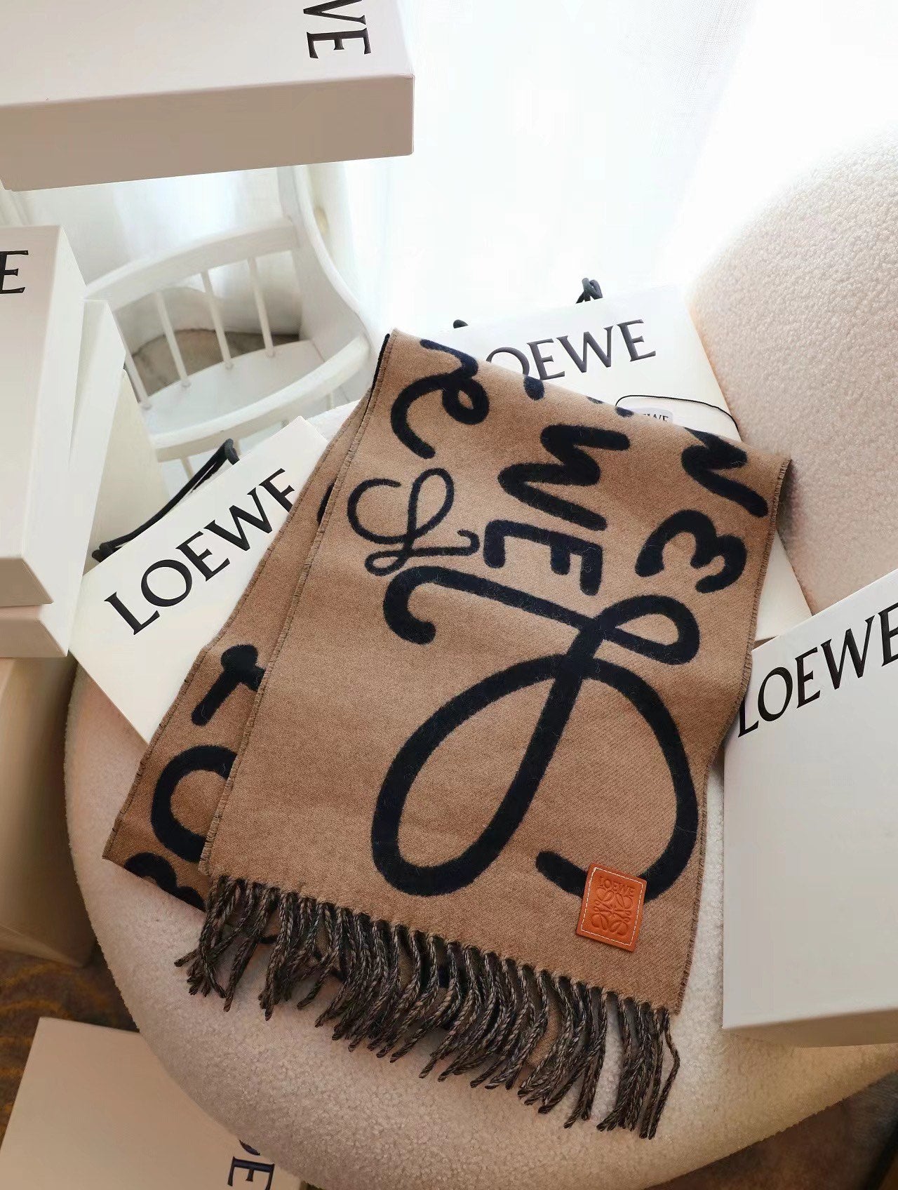 Élégante écharpe signature stylée