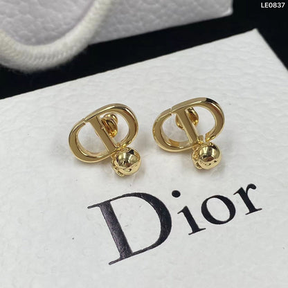 Conjunto de Joyas de Metal Dorado CD